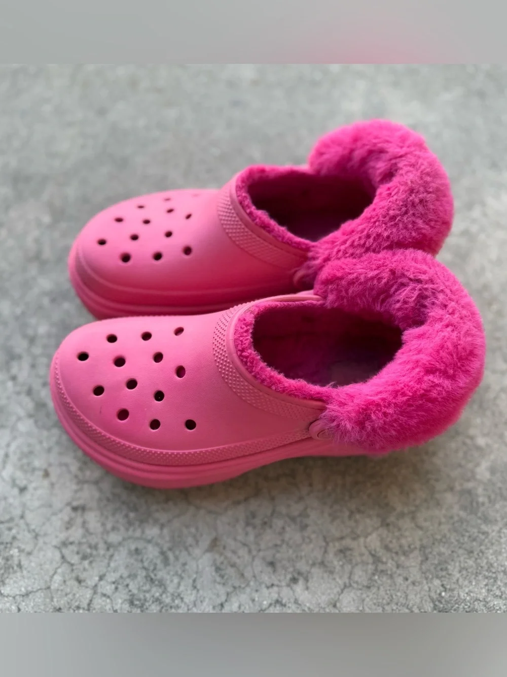 Crocs Stomp Lined Clogs Hyper Pink Fuzzy Shoes M 7 W 9